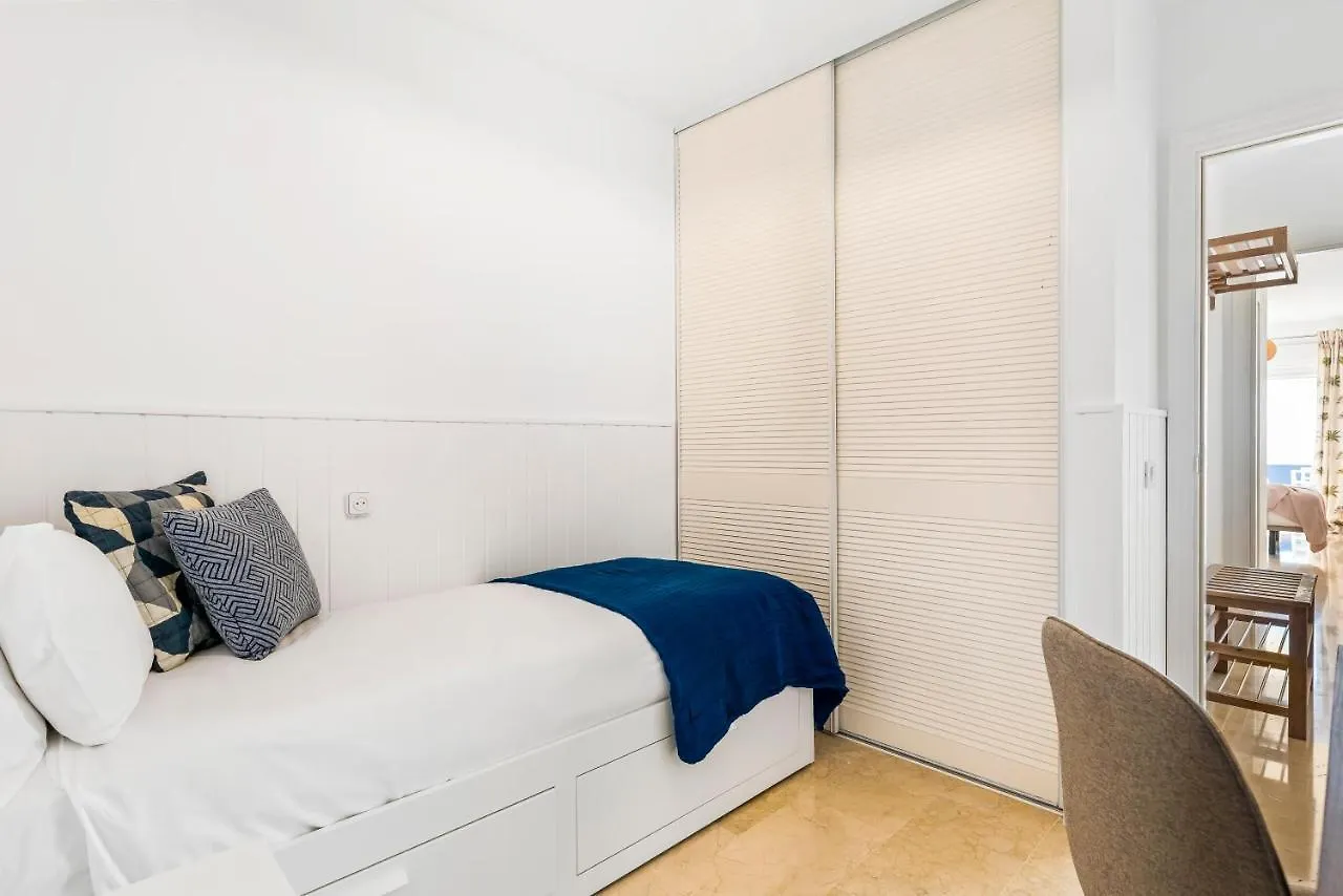 La Nea Beach Apartment Radazul Spain